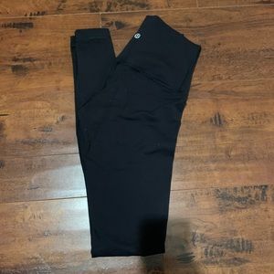 Lululemon Wunder Under leggings size 4 black